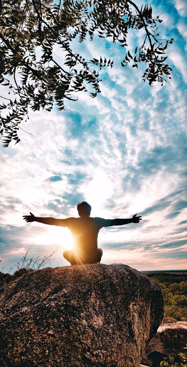 رَوائِعُ القَصِيدْ tweet media