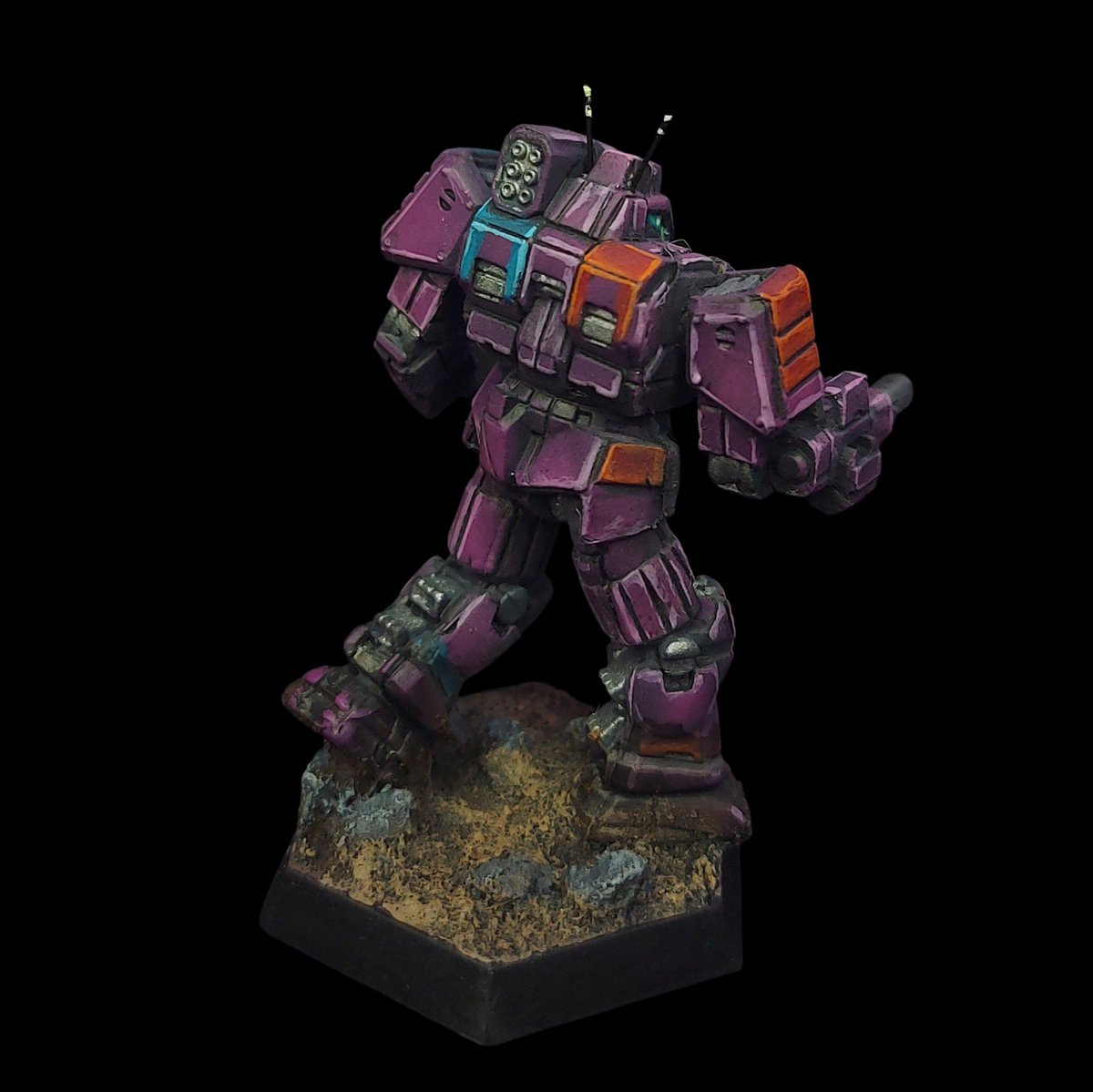 Mokiplamo's tweet image. Wolverine, Marik Militia. 

A commission for @renegadehpg 

#battletech #battletechhobby