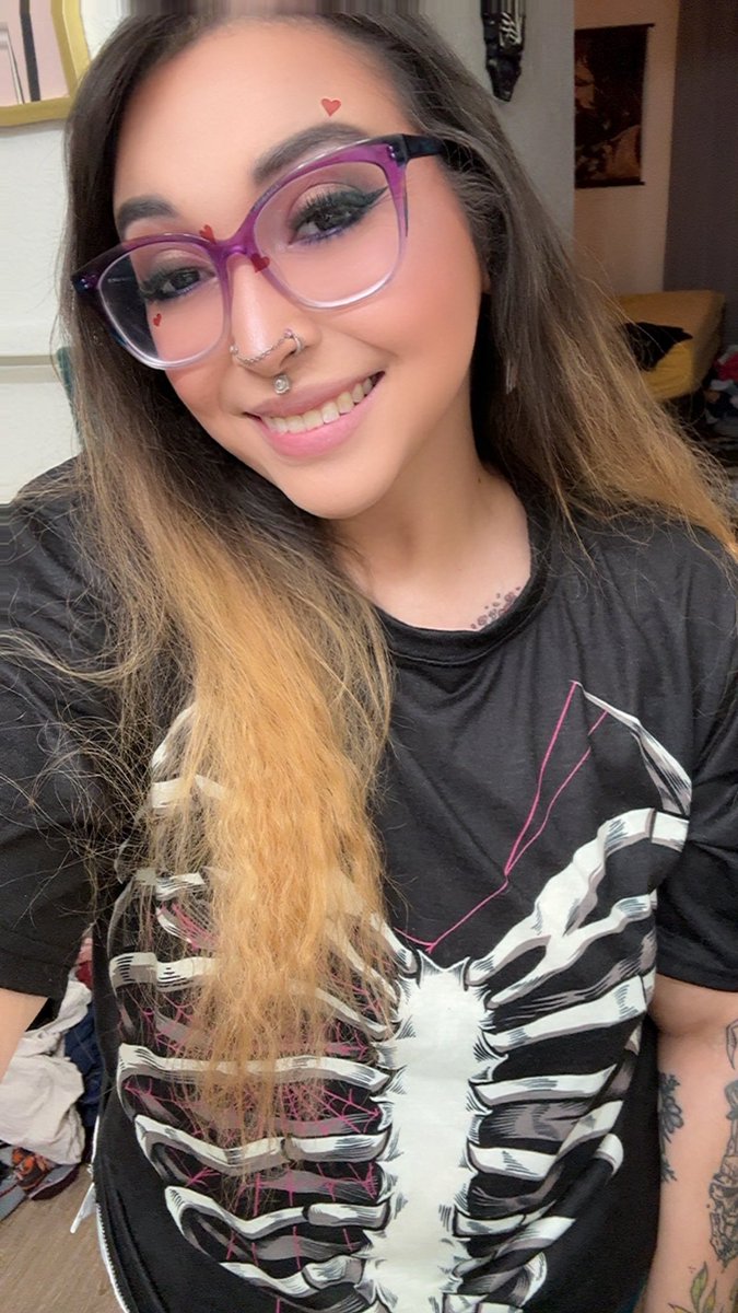 KorinaMcDavid's tweet image. 😬💜 #selfie