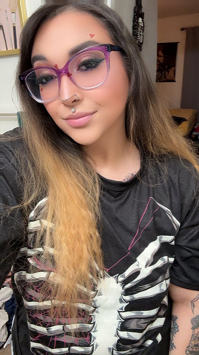 KorinaMcDavid's tweet image. 😬💜 #selfie