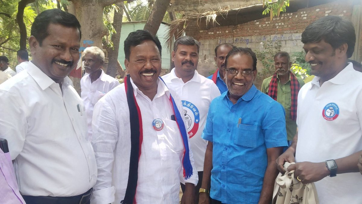 vck_amuthan's tweet photo. #just : பெரியகுளம் தொகுதி தேனி அல்லிநகரம் நமது கட்சி அலுவலகத்தில் Sakthivel Vck | Chellapandian Chellapandian
#Vote4Vck #VCKParty #vckpaanai #VCK #DMKAlliance #tnelectionwitharammedia #arammedialive #arammedia #DMK @MediaAram73324 https://t.co/3C6W8ZZUXk