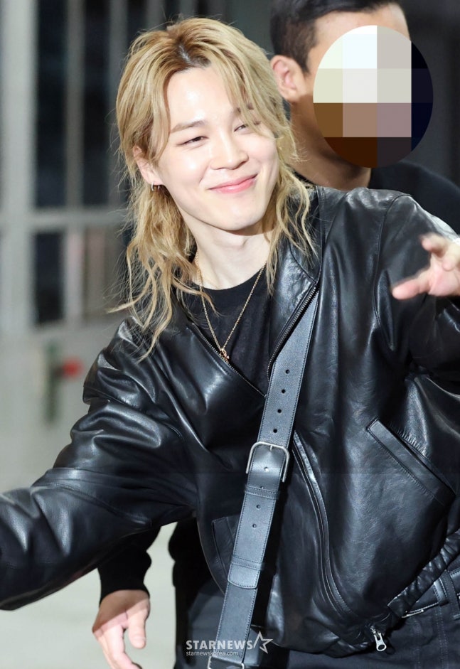 Airport Jimin tweet media