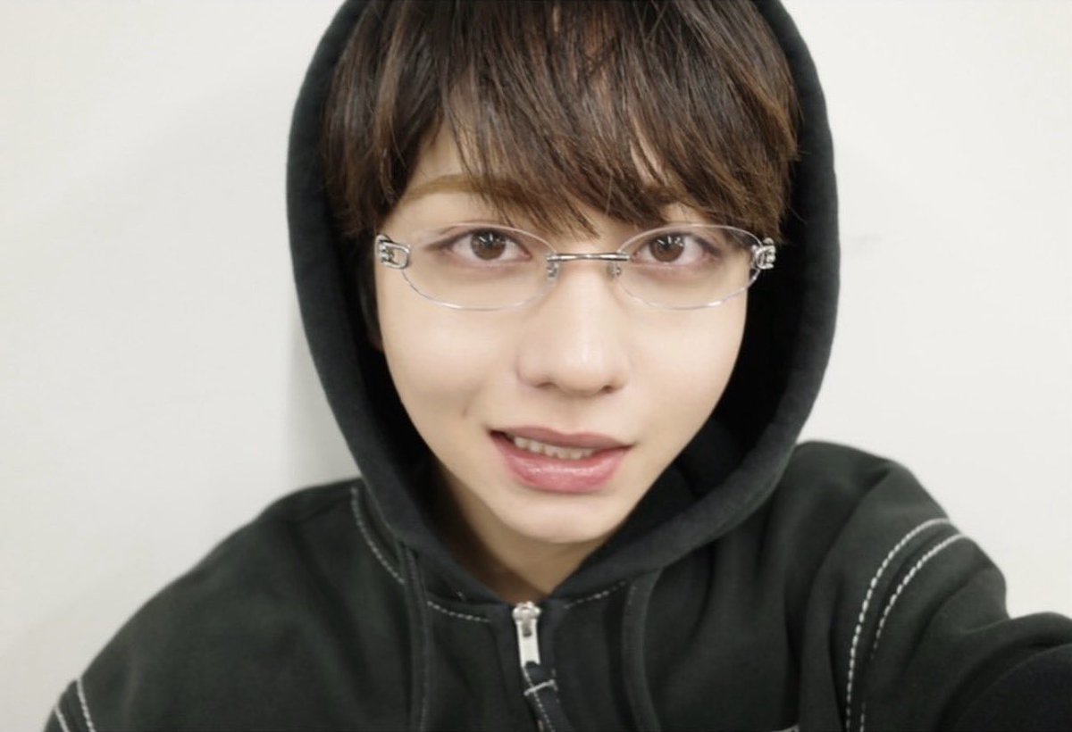 𝐦ྀི tweet media