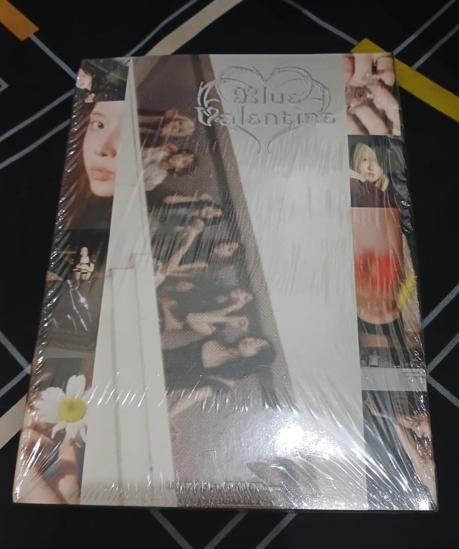 Ris_4_'s tweet image. Wts album Nmixx Blue Valentine ver valentine 250k

- Sealed no pob
- Bisa oren
- Pekanbaru

#Nswer #wto #wts #wtb