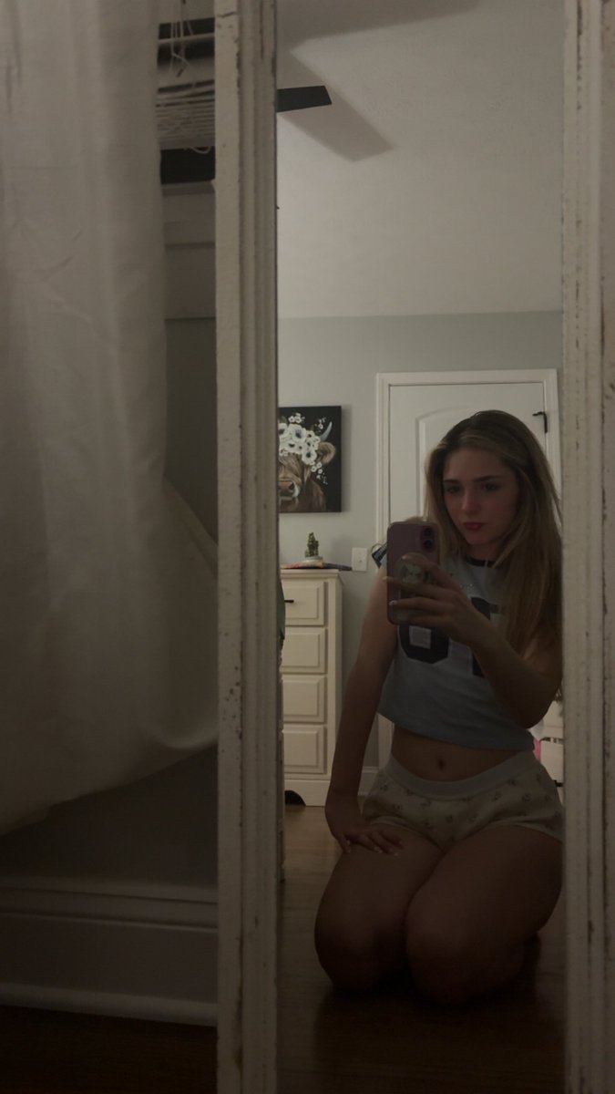 ashlybbyx456's tweet image. Loving life lately 💙
#findom #goddess #dom #cashapp