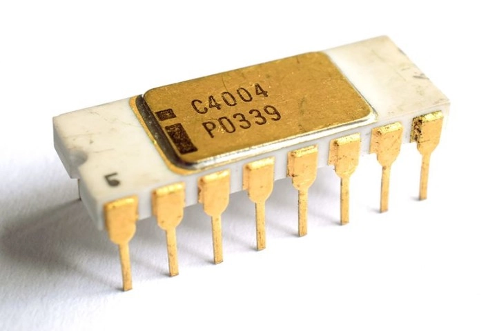 Schtwittler's tweet photo. @otokyo Why no one says Federico Faggin?

He #invented the first #Microchip Intel 4004 and created the age of microelectronics, maybe one of the greatest of all time, but no one gives him credit.

https://t.co/CQRbRxGE1o https://t.co/jiMGegvmas