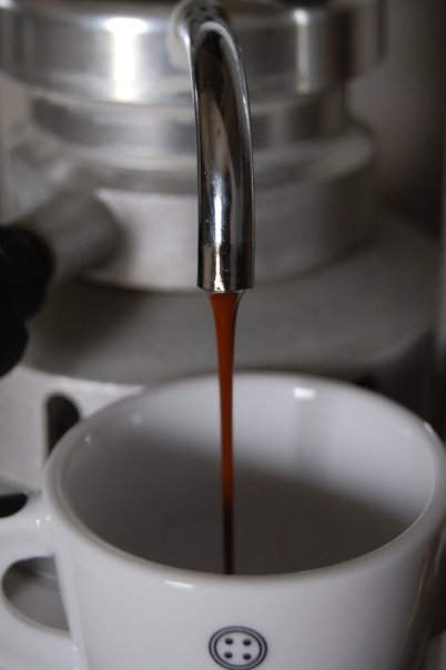 ohac7j25396's tweet image. ★『電子制御に一切、頼らず、五感とわざで制御する愉しみ・・・』
エスプレッソ・イタリアーノ　Bacchi Espresso
【正規輸入品】＜欧米専門ショップとの競合価格にて販売中＞
■macchinetta.base.shop （「エスプレッソタイム」）
#エスプレッソ #マキネッタ #coffee #カフェ巡り #ラテ #クレマ