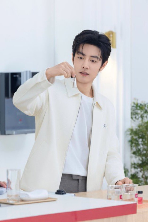 Aorjang's tweet image. กรี๊ดๆ เย็นนี้ได้เจอพี่จ้านจ๋าแล้ววววว กับ live Angel พร้อมการต่อสัญญาปีที่ 3 ยินดีด้วยนะค๊า 🥳✨✨

คืนนี้เวลา 19:00 น. พบกับเซียวจ้าน โฆษกแบรนด์ระดับโลกของ Angel ตรงเวลา! 

"ทัวร์ชมบ้าน Angel พร้อมสัมผัสประสบการณ์น้ำคุณภาพเยี่ยม" แล้วเจอกันนะ! ❤️ (1)

#XiaoZhan #เซียวจ้าน #肖战