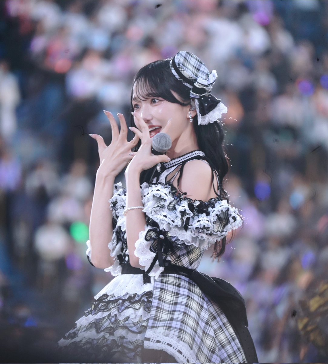 /バスター tweet media