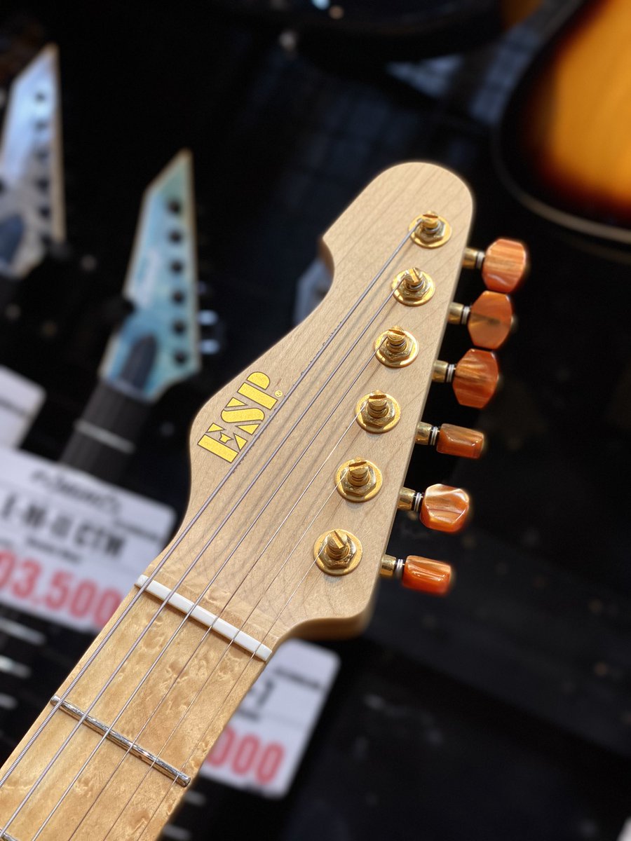 esptechhouse's tweet image. [お値下げ]
ESP Custom Order SNAPPER-CTM KOA TOP【USED】

￥598,000-
↓↓↓

✨️￥498,000-✨️

ハワイアンコアトップ/バーズアイメイプル指板の豪華なオーダーメイド品が大幅値下げ❕
お早めに🏃🏃‍♀️🏃‍♂️
#テクハスタッフたがわ
#御茶ノ水 #ESP #ギター #エレキギター