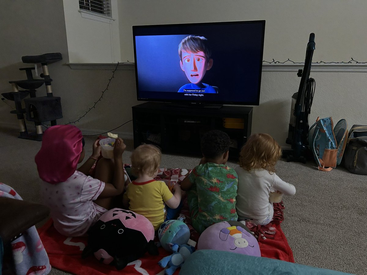 JenDean825's tweet image. THIS… this is why I moved, walked away from my job &amp;amp; left CLE they are my reason ❤️ #sleepoverfun #cousins #thankfulgratefulandblessed #cuddletimewiththebaby