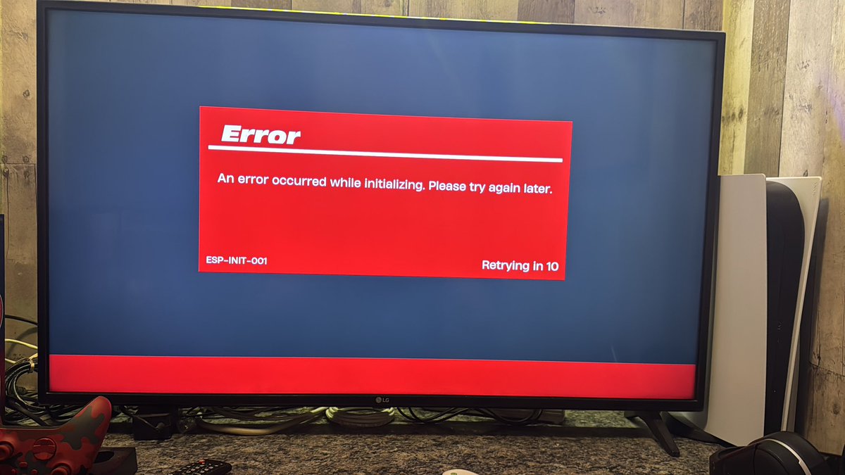 MBlueballer's tweet photo. @fortnite … all day… 3 uninstalls, 3 input router and hard reset… wtf… https://t.co/8fnncOf12J