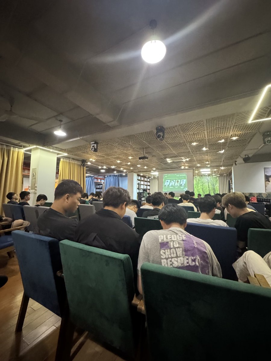 Lê Liêm tweet media