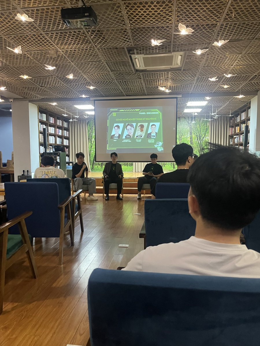 Lê Liêm tweet media