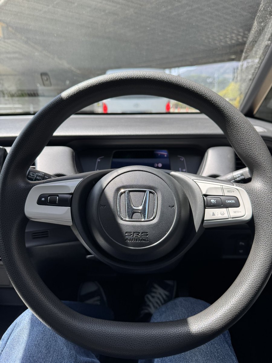 LGD821's tweet photo. 代車の振動ヤバすぎ限界振動ナ⭕️ポNA軽乗るのもキツすぎて毎週土日にいろんな車種のカーシェア借りて出かけてる https://t.co/NWyNrdDAfw