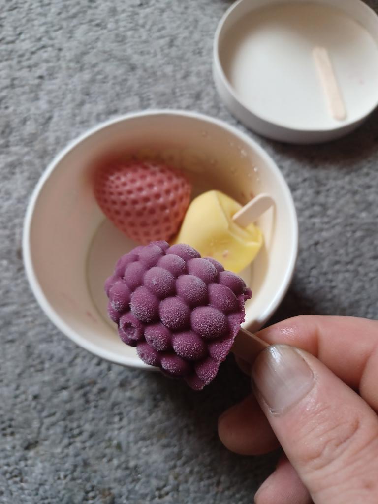 sobasanda's tweet image. #ディアブルボア
#韓国
#3D
#アイス
#3Dフルーツポップス
#3DFRUITYICEOOPS