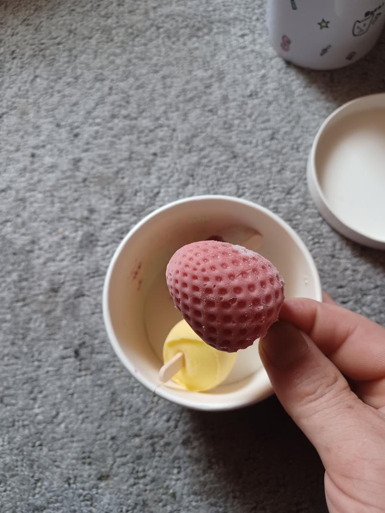 sobasanda's tweet image. #ディアブルボア
#韓国
#3D
#アイス
#3Dフルーツポップス
#3DFRUITYICEOOPS