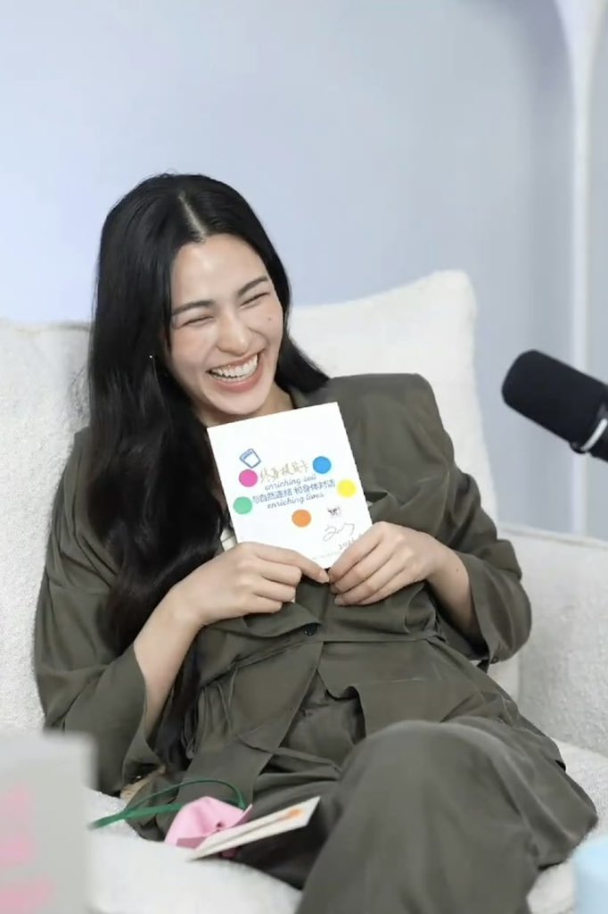 Linglingkwong_Official tweet media