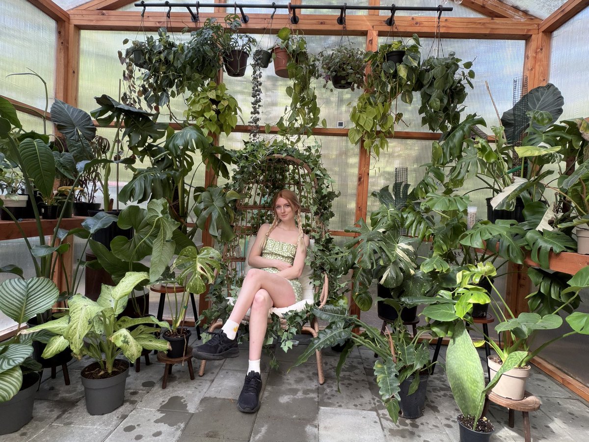 DestinationKat tweet media