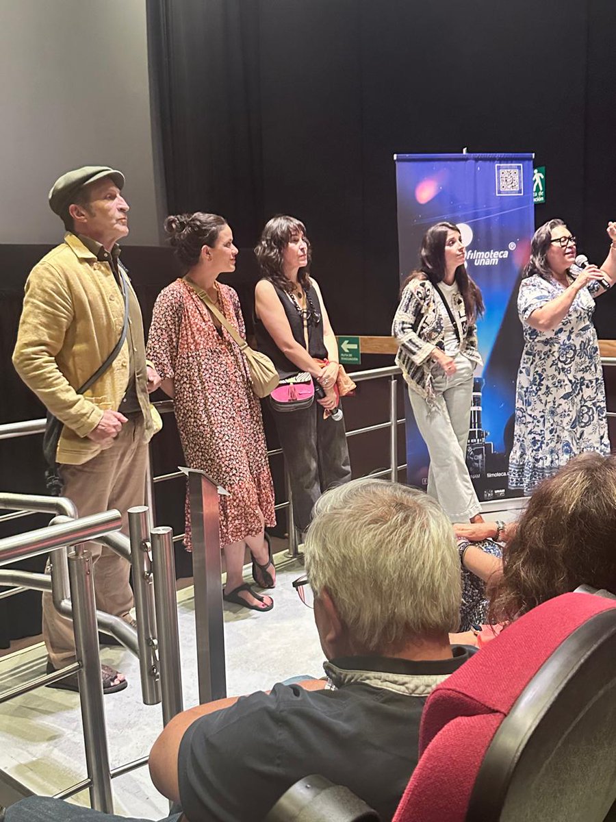 FilmotecaUNAM's tweet image. ✨️📽Esta tarde Daniel Giménez Cacho presentó su ópera prima #JUANA en los #CinesUNAM del Centro Cultural Universitario, en compañía de la escritora Emma Bertrán, la productora Regina Solórzano, y de la protagonista del filme, Diana Sedano.