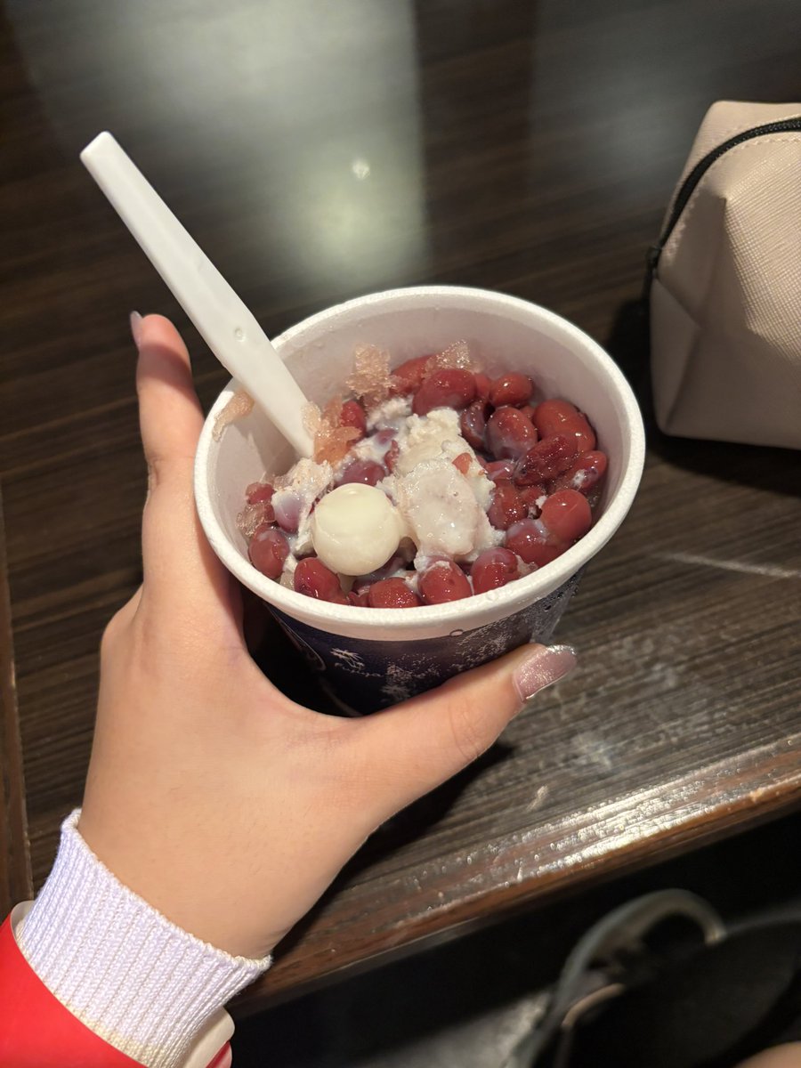 シロイロ tweet media