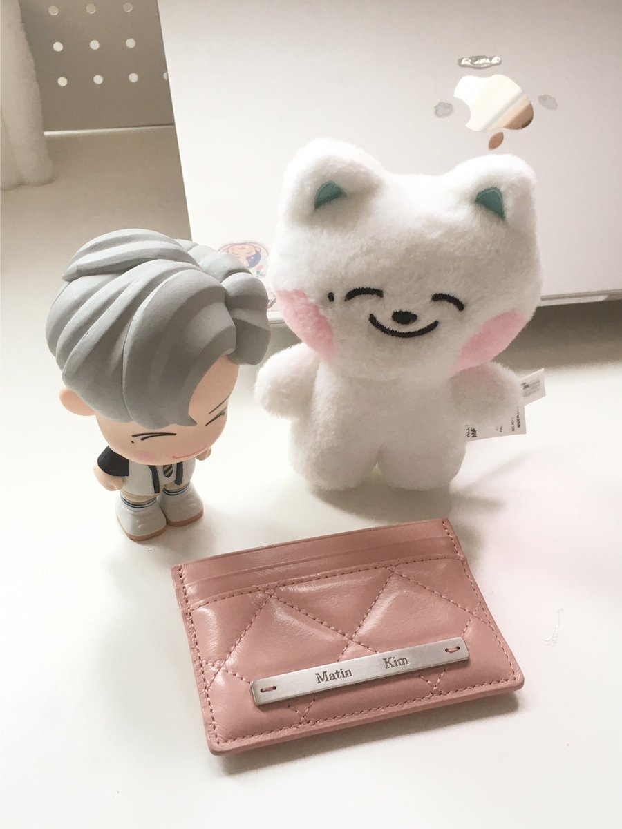 믕두 •3• tweet media