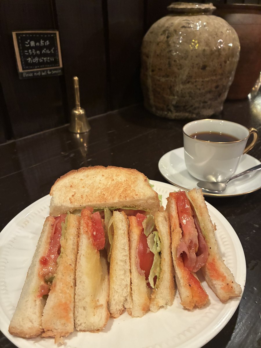 afemo305 tweet media