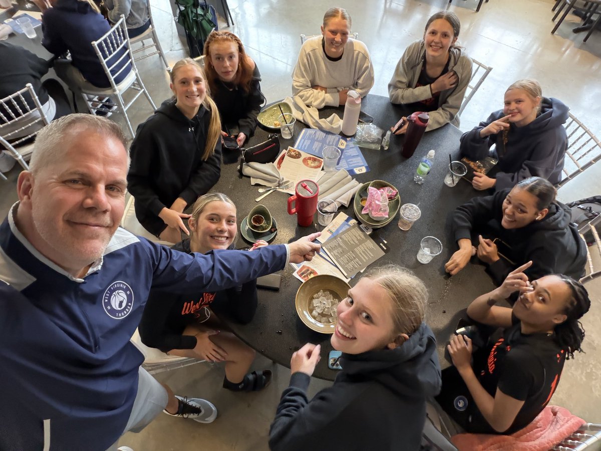 West Virginia Thunder S40/P24 16U & 17U (Perry) tweet media