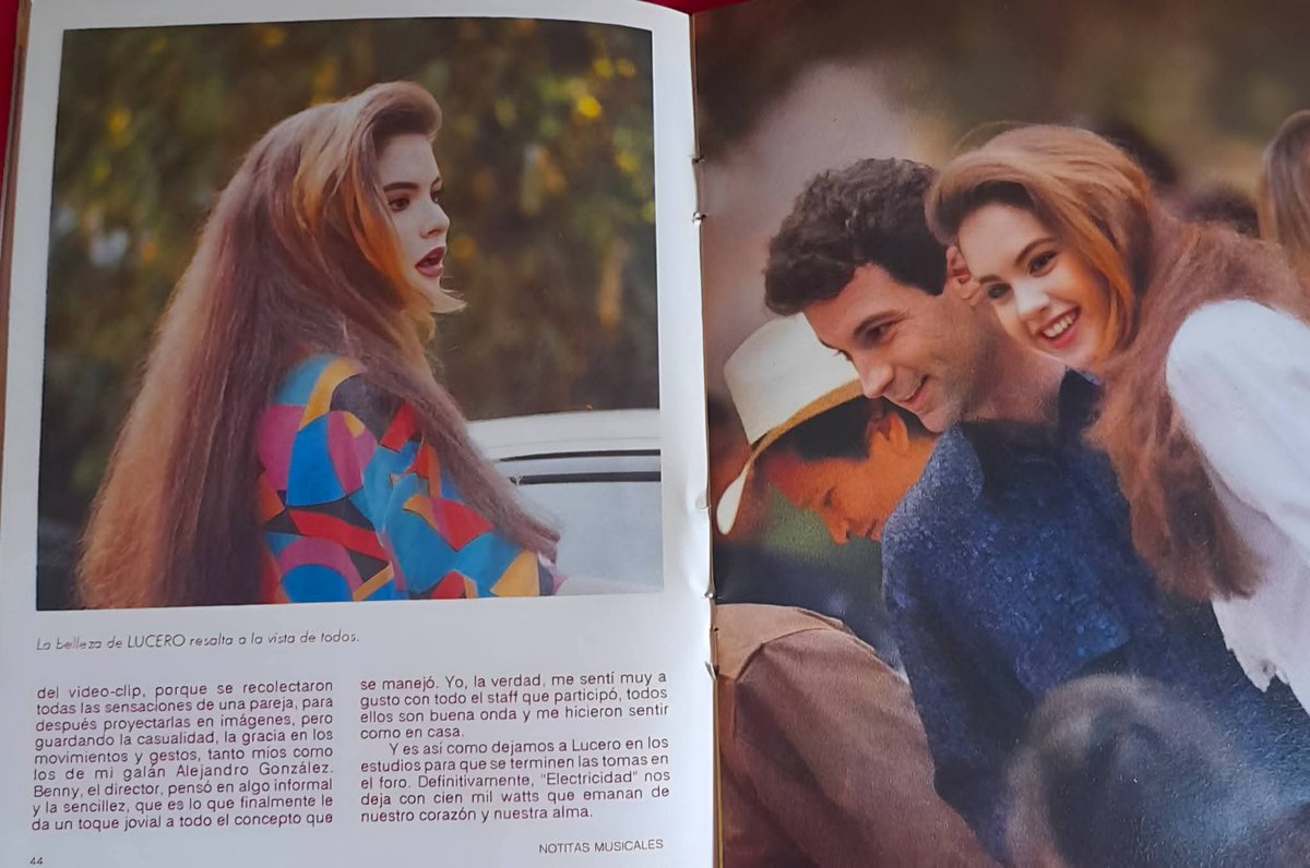 JulioMexico1's tweet photo. Lucero notitas musicales 1991. https://t.co/yShqNaUydd