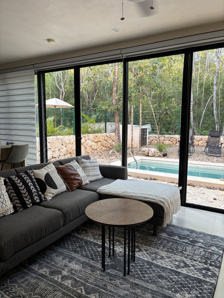 IsaacEs13115129's tweet image. Que rico es Tulum pero como que hace falta una parejita 🤤 #parejasw #single