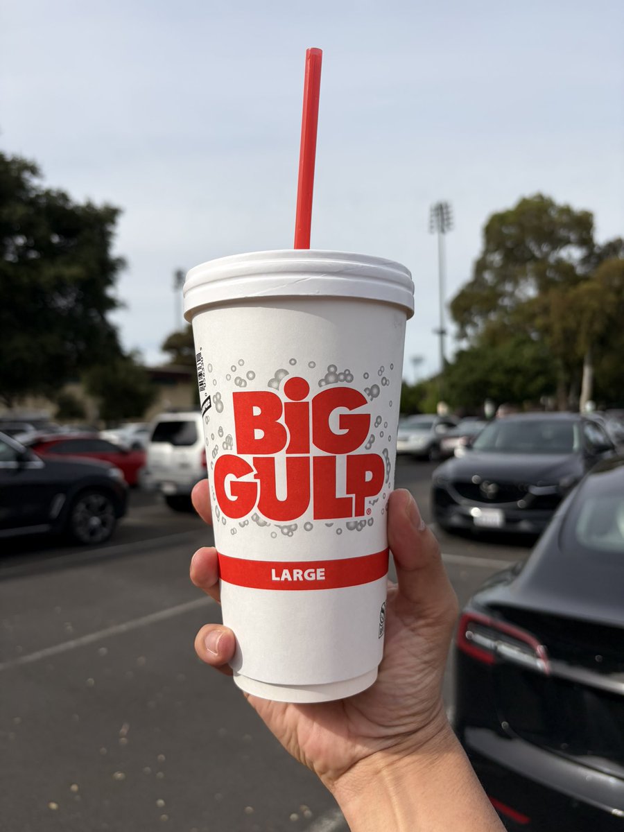 POOLHOUSE🤿🪩 tweet media