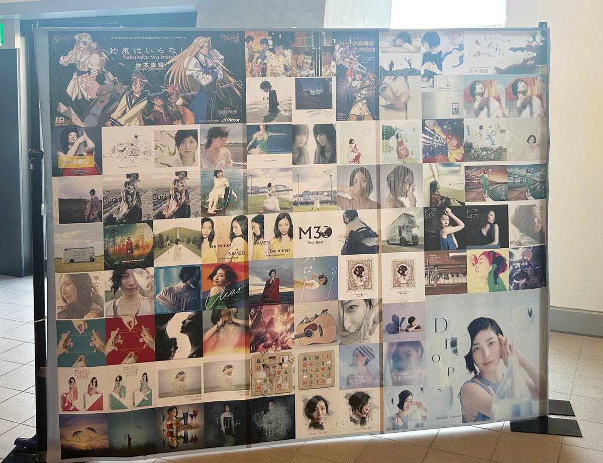 #坂本真綾 さんのライブ行ってきました
美しい歌声と熱い演奏素晴らしかったです。エスカフローネ...好きです
30周年おめでとうございます！！
今日のRouteBも最高の時間になりますように！

真綾さん、Kb. 扇谷研人さんと花れんさん、大石昌良さんと📷
#maaya_30th