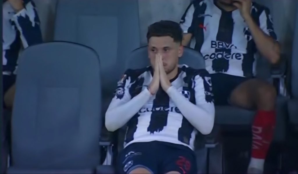 Out Of Context Football tweet media