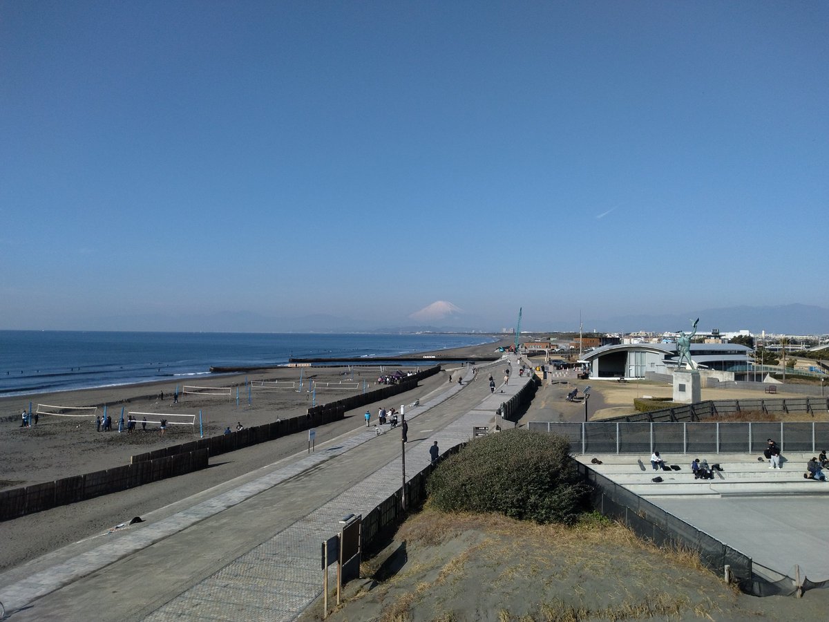 アンティークスVintage34
「せかいをみてくる」、
アンティークス9年振りの出演です。
初めての下北沢 小劇場楽園です。

再演「これから」と
短編集「せかいをみてくる」の
2作品を上演します。

楽園でギュッと密な作品を
お見せ出来ますように頑張ります。
6月お待ちしています⚖️
#せかいをみてくる