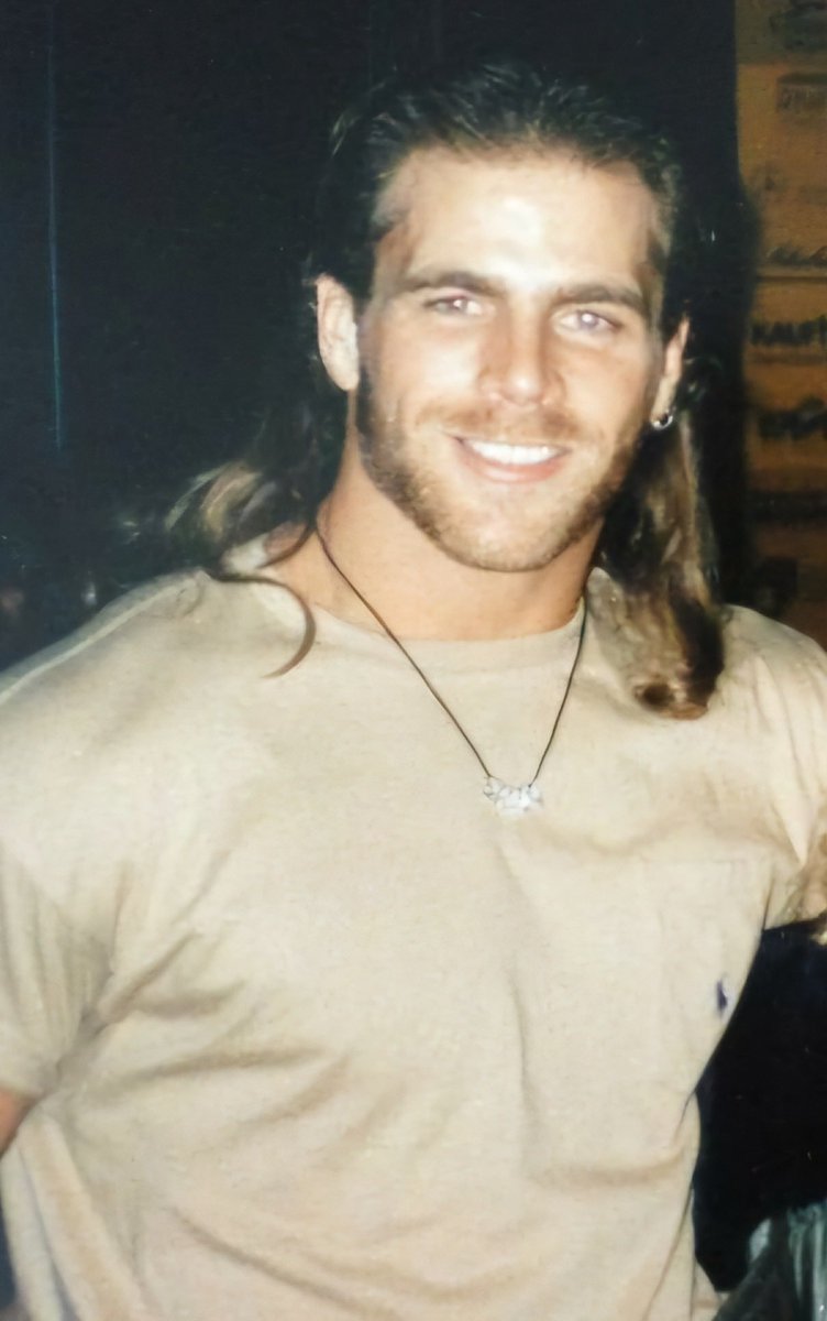 victoria 🌙 tweet media