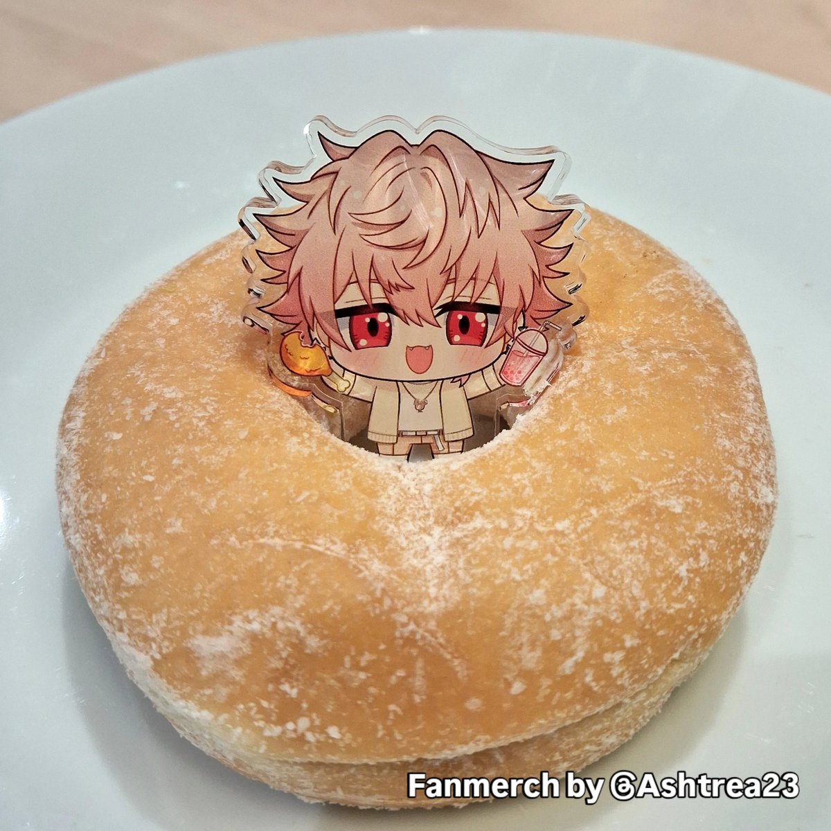 Some merch line up that'll be available at my CF22 booth

Honkai Star Rail: Chef AU and Paradox Live OOTD acrylic blocks

#CF22