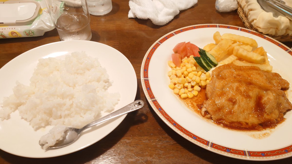3ay92toshi's tweet photo. 昨日の夕飯、秩父の帰りに寄居で、美味しい食事の出来る喫茶に行きました。
自分が、独身の頃から行ってるので、20年以上はあるお店だと思われます。
寄居二行った時は出来るだけ寄りたいです、 https://t.co/nbC5F6MAQg
