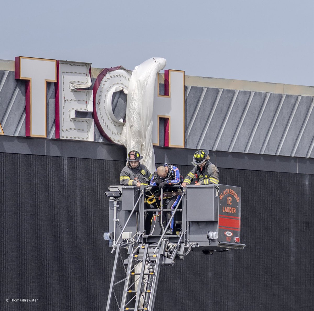 edubrew's tweet photo. One ☝️ look at the damaged letters has you realizing this could have been a lot worse. #hokies https://t.co/zXuQ6peYQE