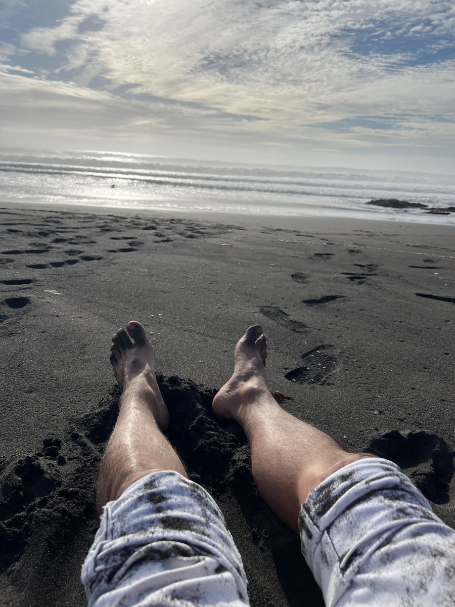 alexislma's tweet photo. #feet 😆 https://t.co/uNEANEZ2ri
