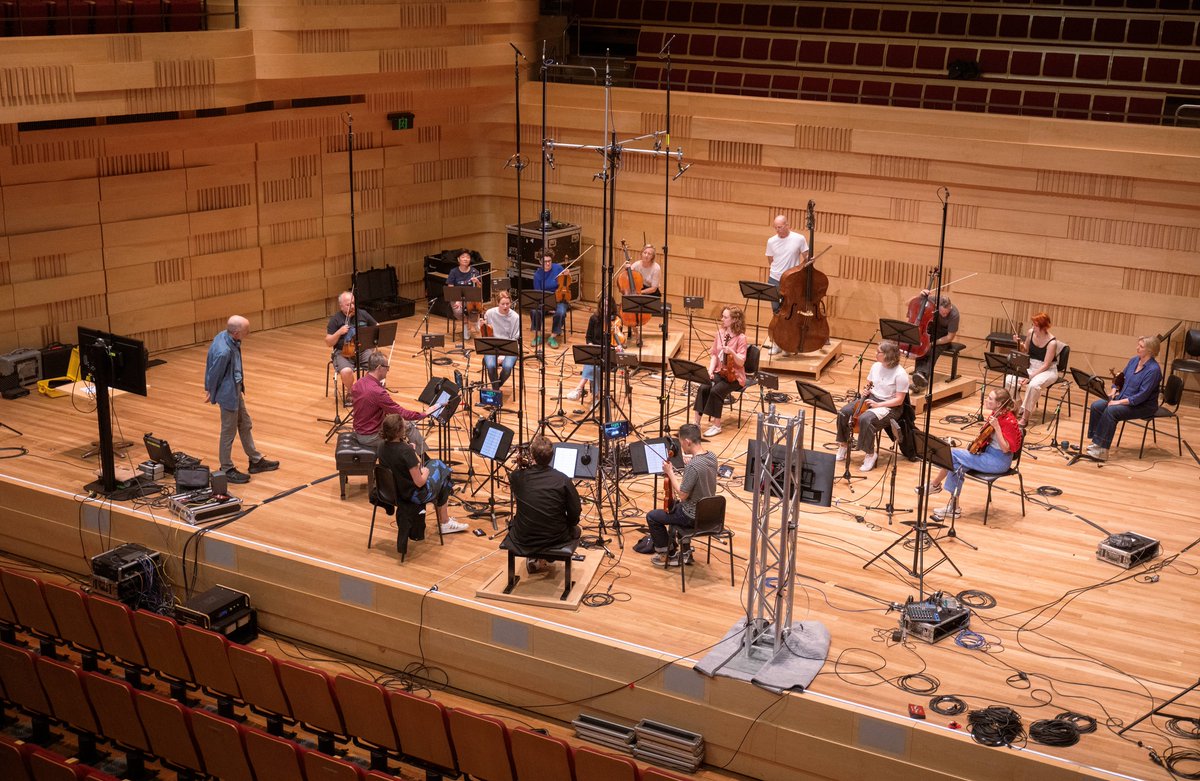 N4Reichman's tweet photo. When I saw the score, it seemed like a distillation of Ocean for strings. The Australian Chamber Orchestra have brought it to life. Recorded by Bob Scott. I produced and mixed it. Carnegie Hall Wednesday: https://t.co/oDLTgsLVN5 https://t.co/FWUIavUEoS