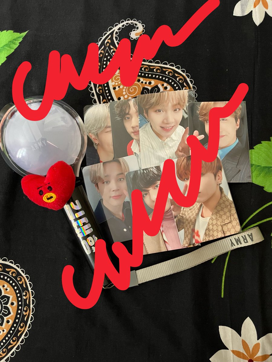 licioustaeis's tweet photo. WTS LS BTS SPESIAL EDITION [SE]
💰500K (nego sampe deal)
Condi by DM (so far so good) 
📍jatim
Incl all
CO 🍊Splitpay Only!!
No sensitive buyer

🏷️ wts,wtb,wta, ls bts, lightstick, rm,jin,suga,jhope,jimin,v,jungkook, bts https://t.co/RXG4Ri6n8d
