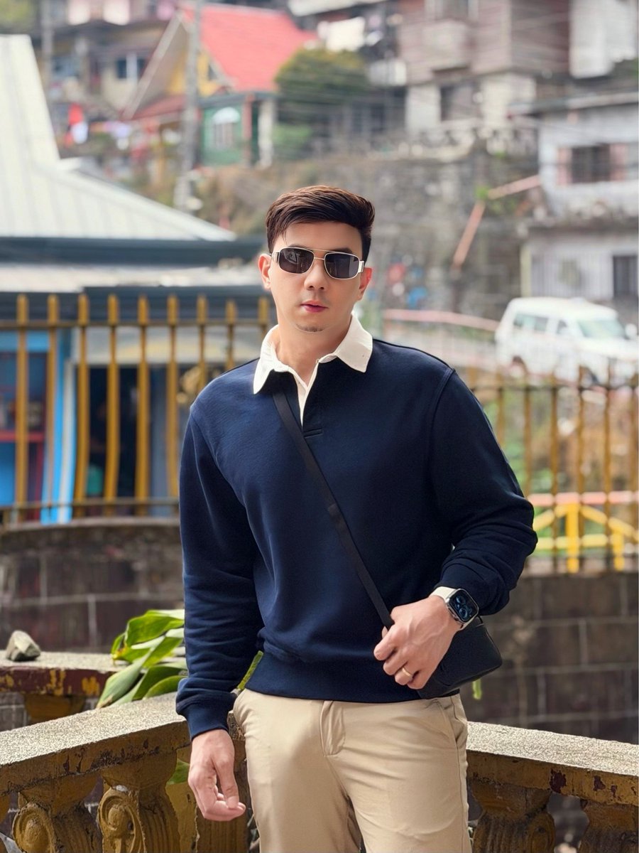 Soft Sunday, sharp style.