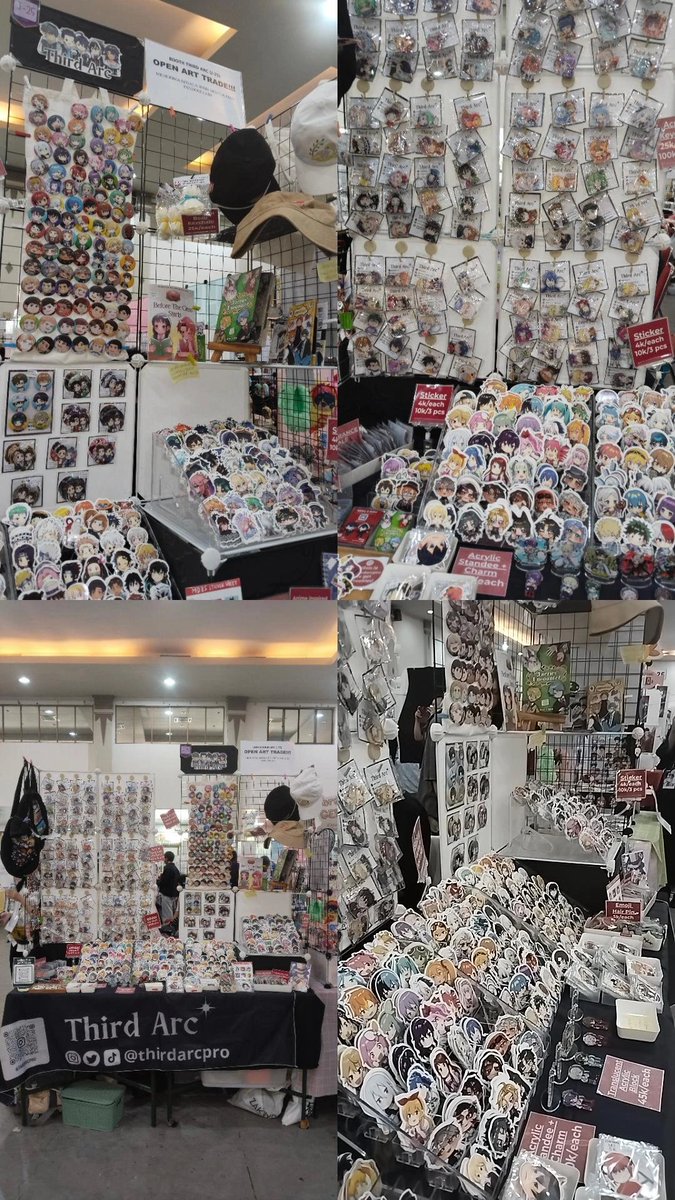 thirdarcpro's tweet photo. We're OPEN at #COMIPARA6 DAY 2~
See you at COMIPARA 6~ 

Jangan lupa mampir jajan di Booth Third Arc J25. Ada berbagai komik ori, fanmerch fandom animanga/games/sport/music/danmei, crafts, open art trades, &amp; freebies loh✨

Cus cari aja sign row huruf J trs kita di depannya yeah https://t.co/1Bf3zDxNMA