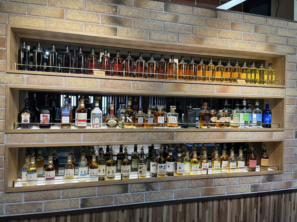 EF8KK4 hayabu tweet media