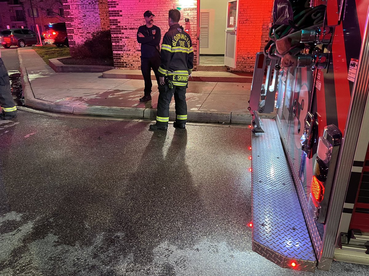 BFD_MN's tweet photo. Structure Fire- 1900 block of E. 86th St. Fire contained to a single unit of a large 3-story apartment building.  No injuries  reported and cause is under investigation. https://t.co/Fg8eNnMzTj