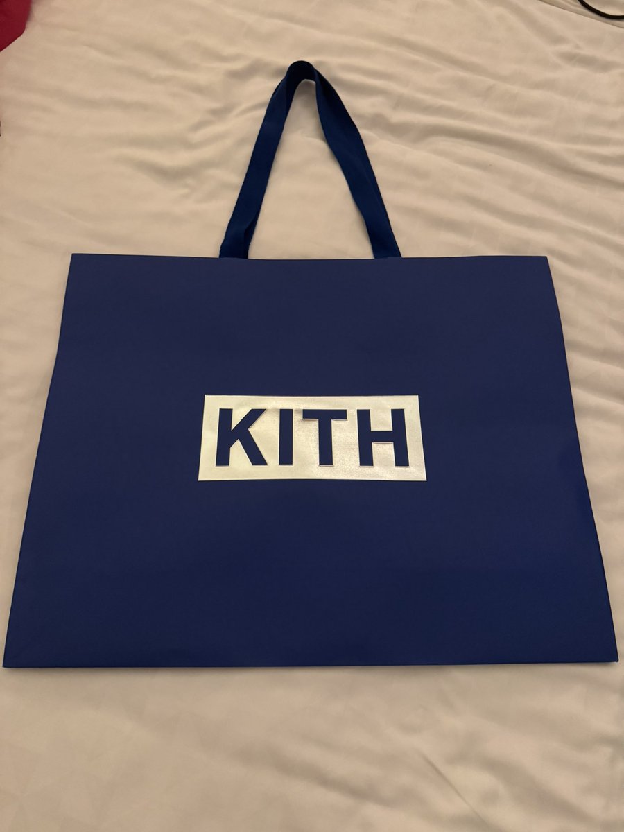 markun315777's tweet image. Tシャツ2枚も買っちゃった😜
ほんと韓国って店員さんの質がイイ
#韓国
#KITH