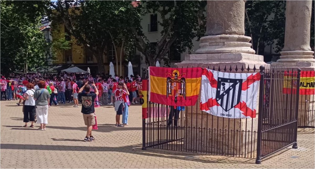 JoseanFuente's tweet photo. @okdiario Si, a estos les van más los símbolos Constitucionales y qué acatan la legislación vigente. Venga ya........ https://t.co/v1gUaA6qTT