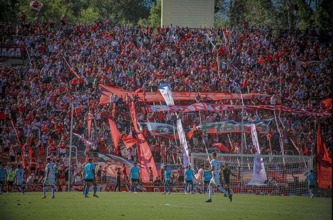 cuidacoches profesional 🎈🦍 tweet media