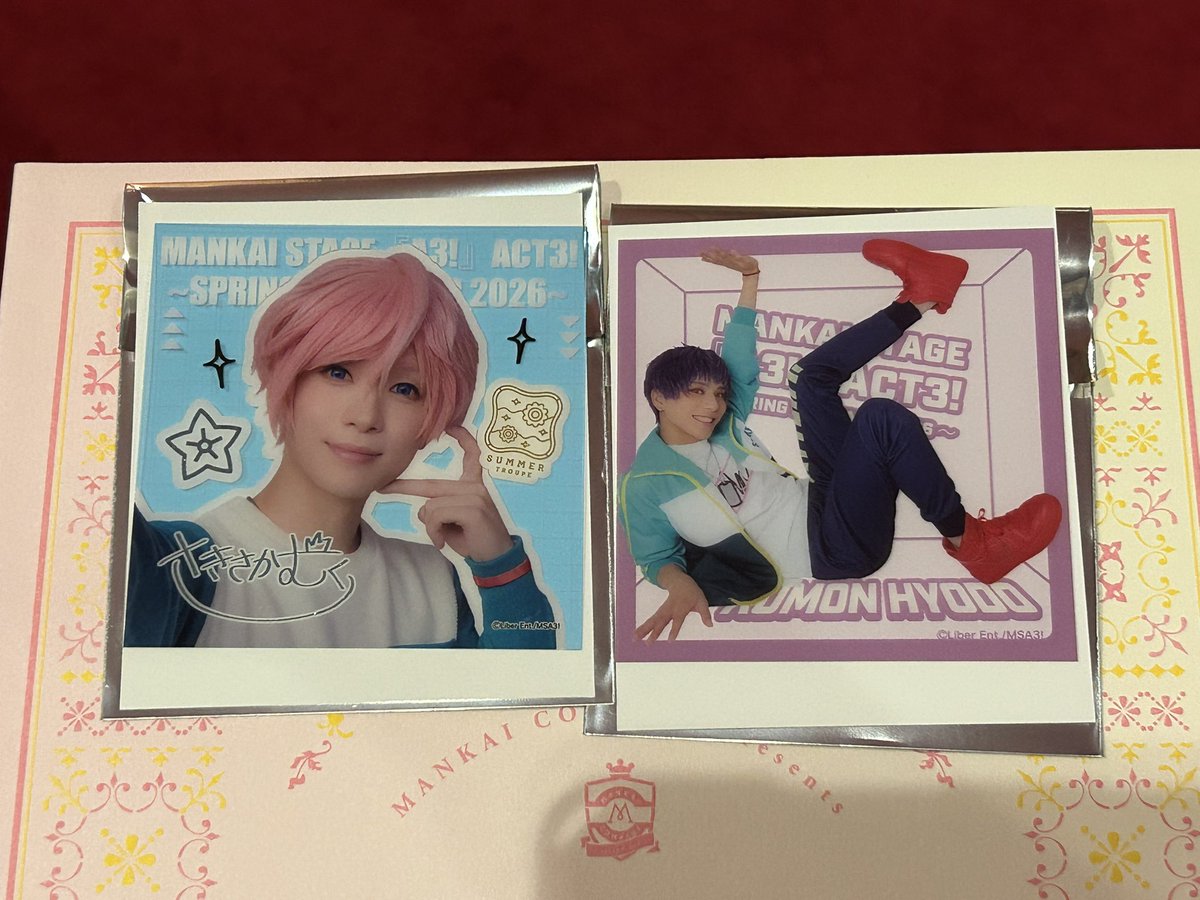 hrk_trade's tweet photo. 【交換・譲渡】
エーステ 春夏

譲
スクエアカード…自撮り:椋(箔)、箱:九門
ランブロ…画像1枚目参照
(天馬:全身2/アップ1、幸:全身1/アップ1、天馬&amp;幸)

求
定価 (or 同種三角)

本日会場手渡し優先
スリーブ無しで購入時の袋に入れております。ご了承ください。 https://t.co/SEQ8fTrUnT
