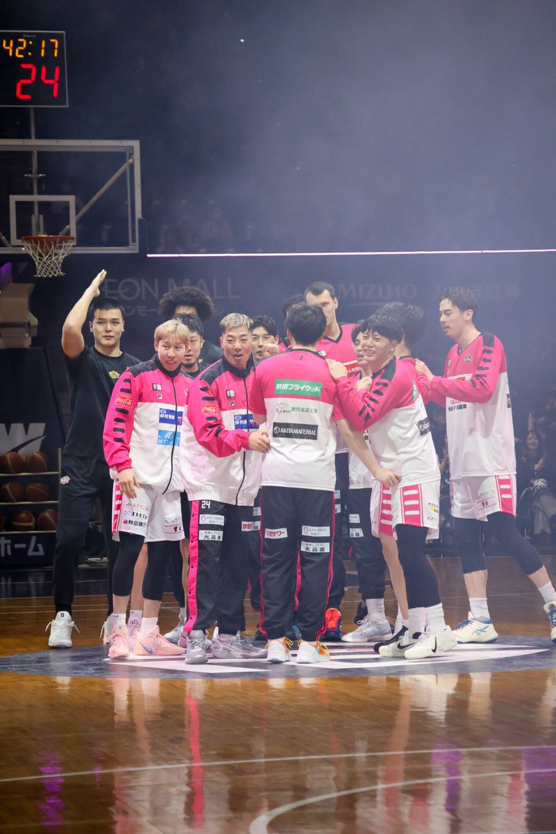 Mari🎶 tweet media